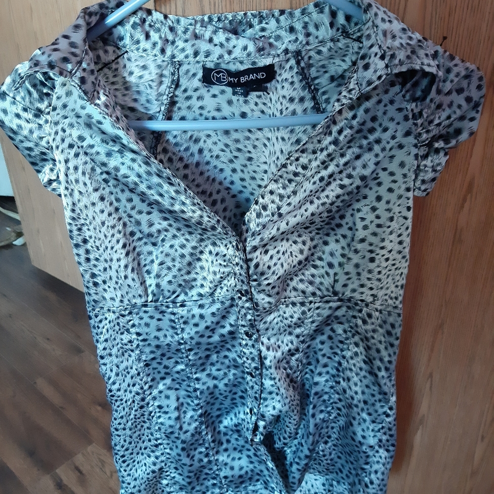 Short sleeve shirt